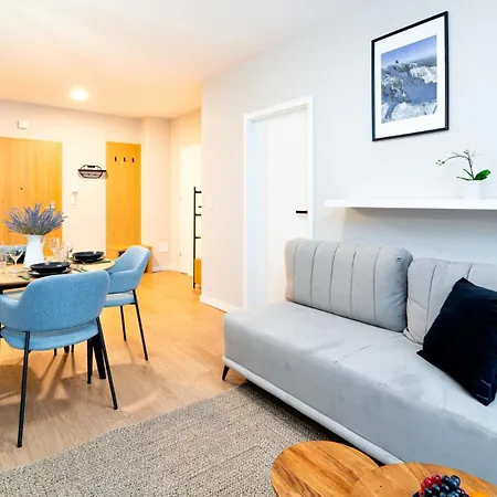 Good Time- Mariental - Centrum شكلارسكا بوريبا